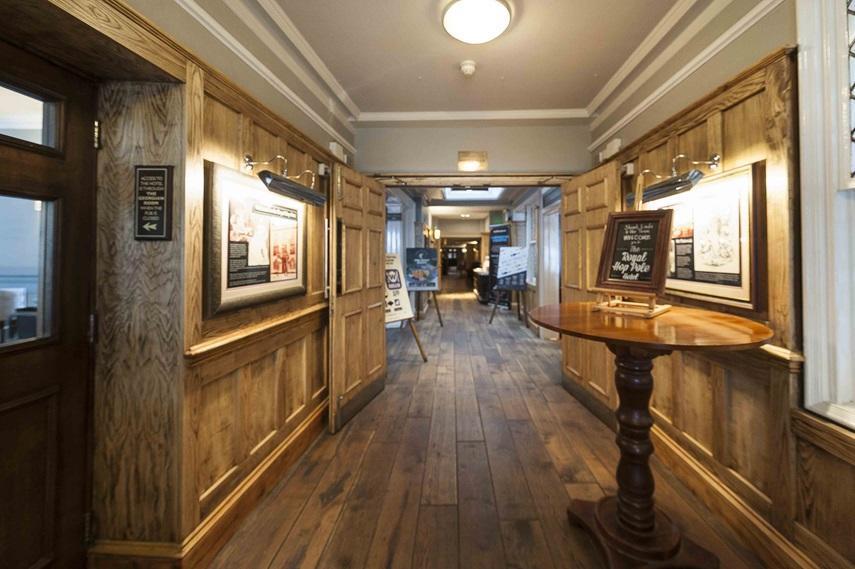 The Royal Hop Pole Wetherspoon Тьюксбери Экстерьер фото