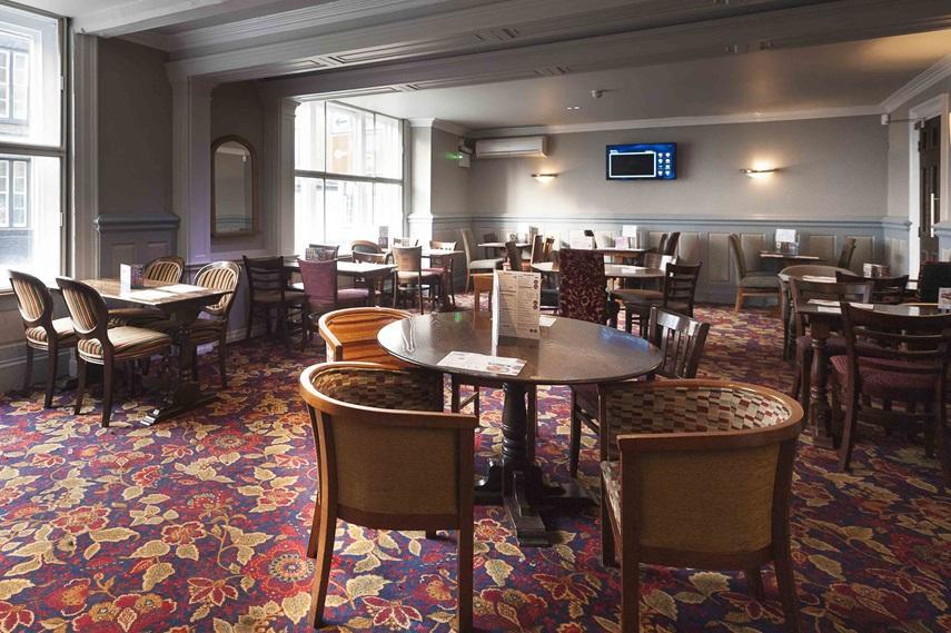 The Royal Hop Pole Wetherspoon Тьюксбери Экстерьер фото
